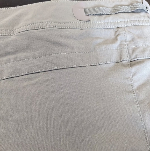 Eddie Bauer Sport Pants Womens 4 Stretch Olive green Nylon Capri Outdoors Hiking - Picture 7 of 9